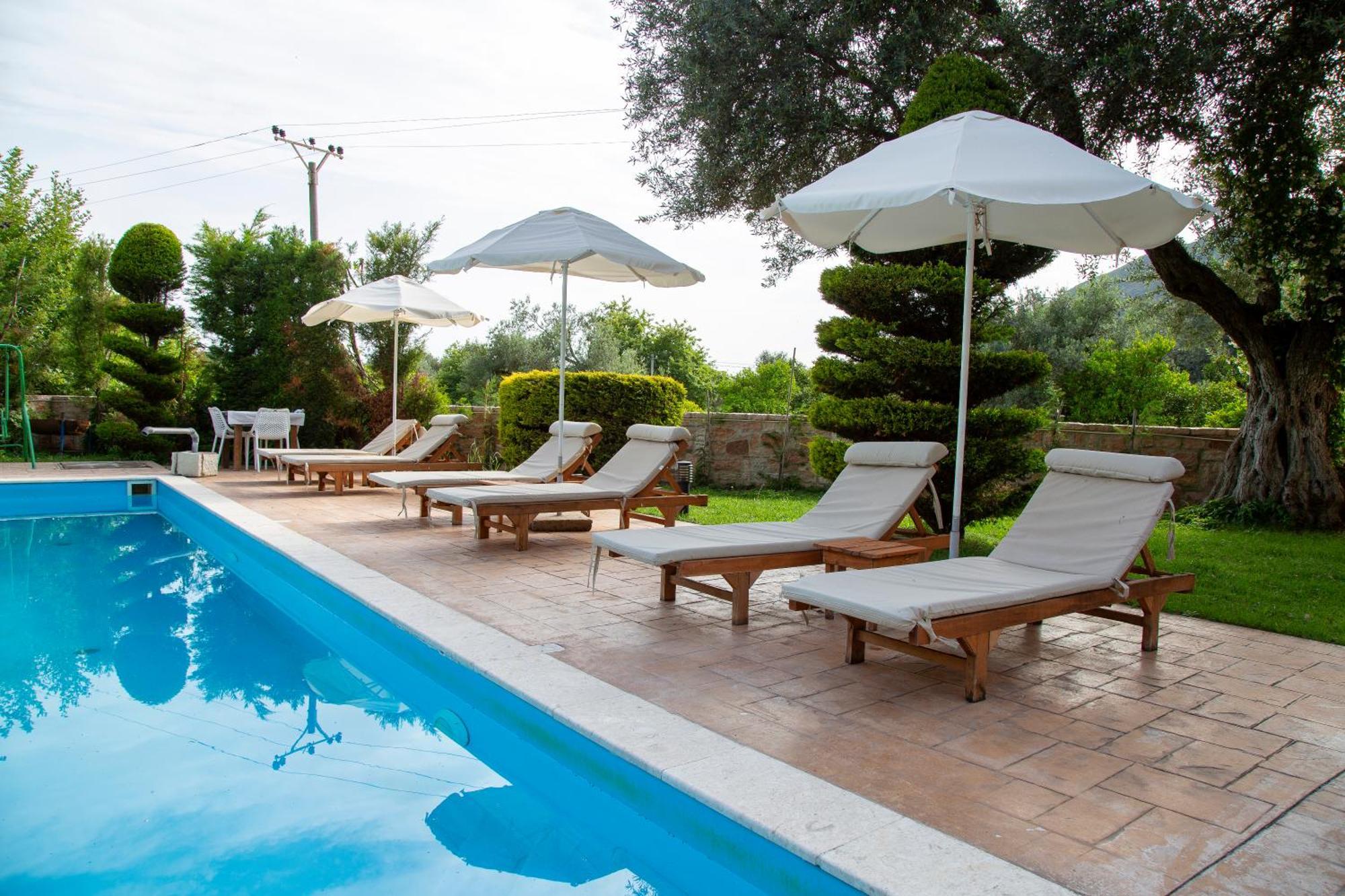 Vila Florika Hotel บอร์ช ภายนอก รูปภาพ