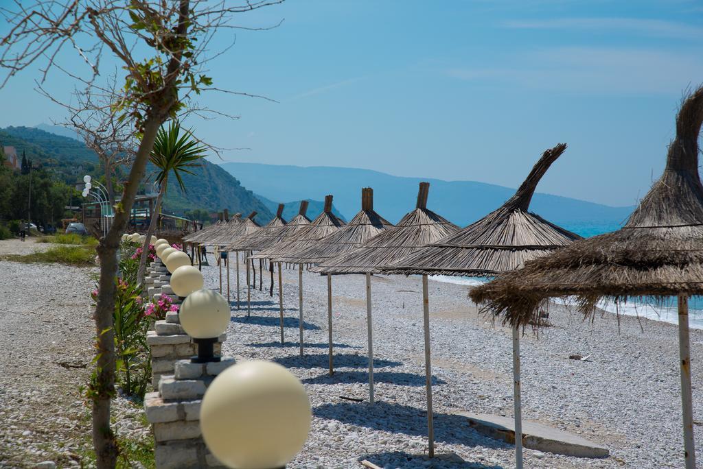 Vila Florika Hotel บอร์ช ภายนอก รูปภาพ